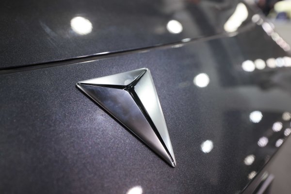 炒股app排名 美团创始人王兴清空微博？知情人士否认